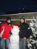 ik en mijn zus:Pen een sneeuwpop