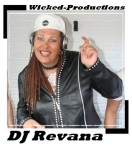 DJ Revana behind the wheels...