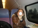 charell in de trein aant opmaken :P