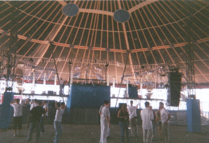 Hardstyle tent