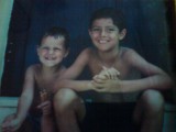 me broer en ik toen we klein waren