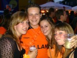 C. + Mooie dames!