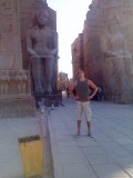 voor de Luxor tempel (egypte)