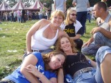 Drie zussies @ Sunbeatz 2008:  Party party! ;) :D :D