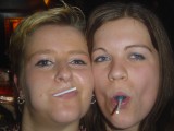 met kimmie lekker he zo een lolly :D