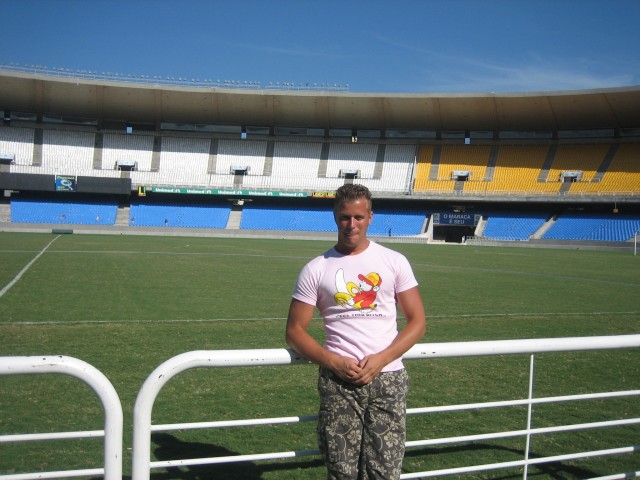 Maracana.... een van de grootste stadions van de wereld;p