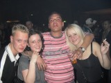 met an, bolle wes&semm!! Dikke hoe is het?