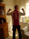 Ajax shirt van Huntelaar waar hij in gespeelt heeft :D