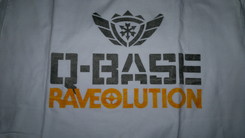 Q-BASE Logo